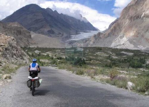 Karakorum Highway Bike Tour