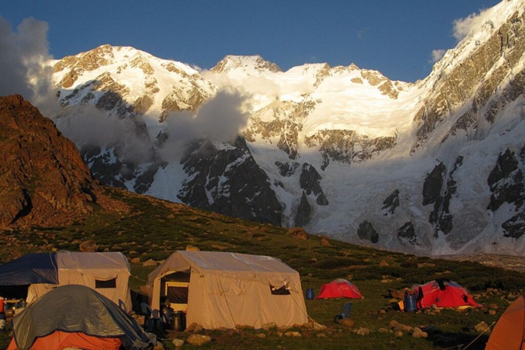 Rakaposhi Base Camp Tour Price 2026 | Best Packages for Adventure ...